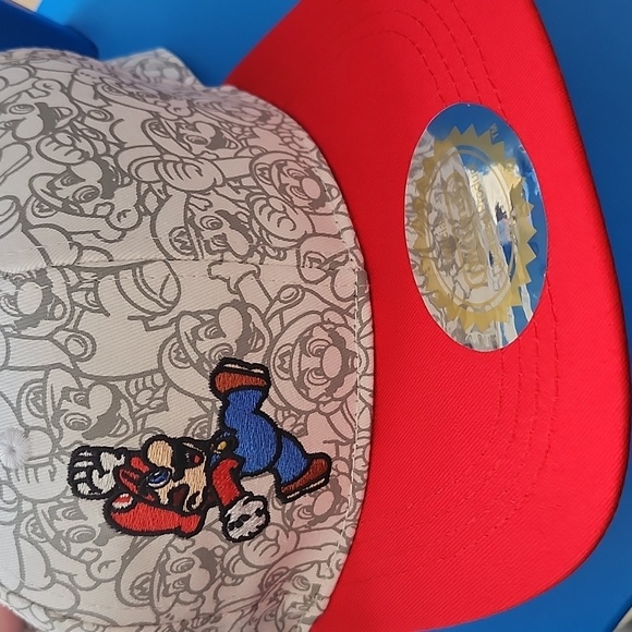 Official Nintendo licensed hat qty 1 mario - Picture 2 of 6